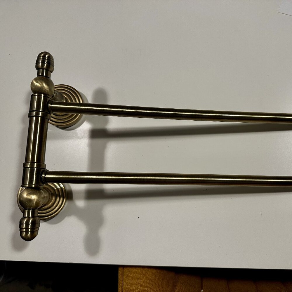 Allied Brass 2 Swing Arm Towel Rail